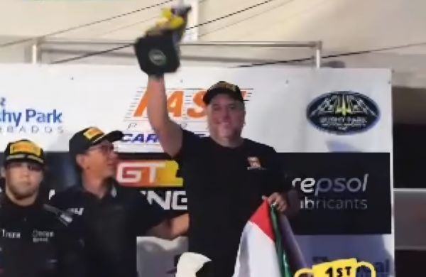Panamá manda en Barbados: Carballeda conquista el Gran Premio y acelera hacia el título