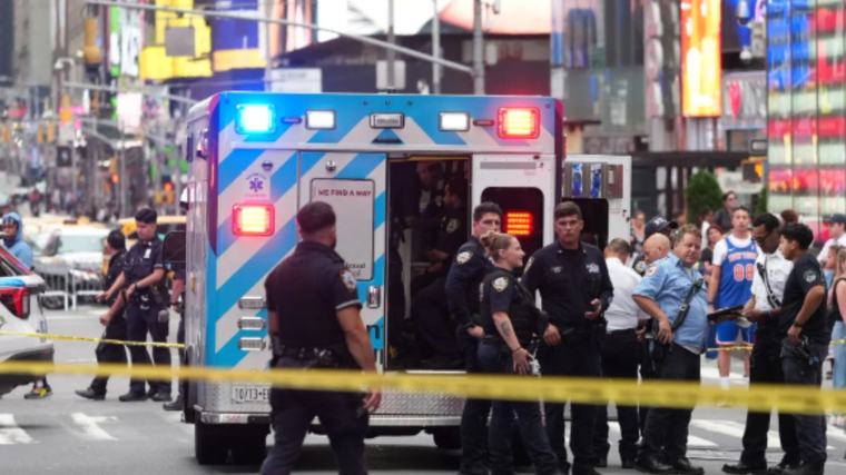 Times Square Times Square: identifican a mujer apuñalada por una atacante con antecedentes de salud mental