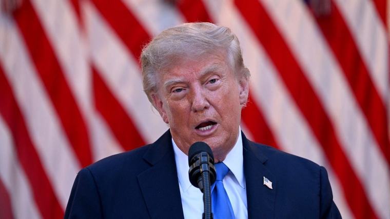 Trump dice tener munición ilimitada para la guerra con Irán y niega que se venda a aliados