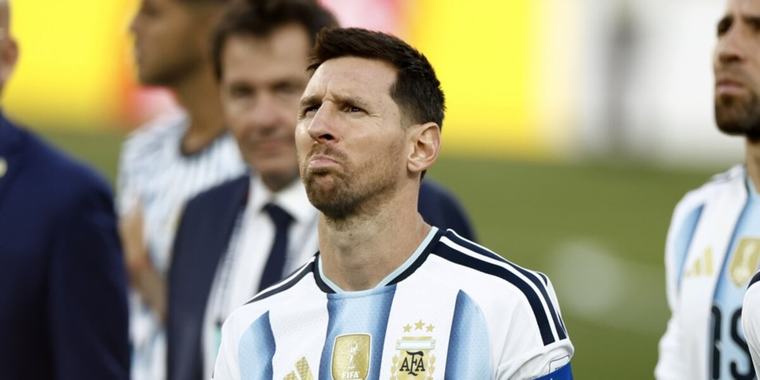 Messi anuncia su retiro de Argentina y dice: Es una decisión que dolió