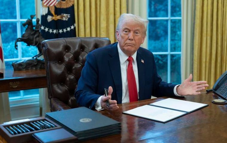 Trump retoma su papel de mediador en Ucrania, pero no logra detener la guerra