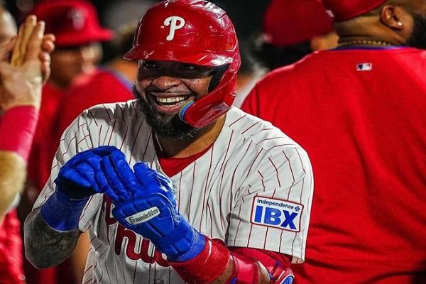 Edmundo Sosa y su récord histórico con los Filis de Filadelfia