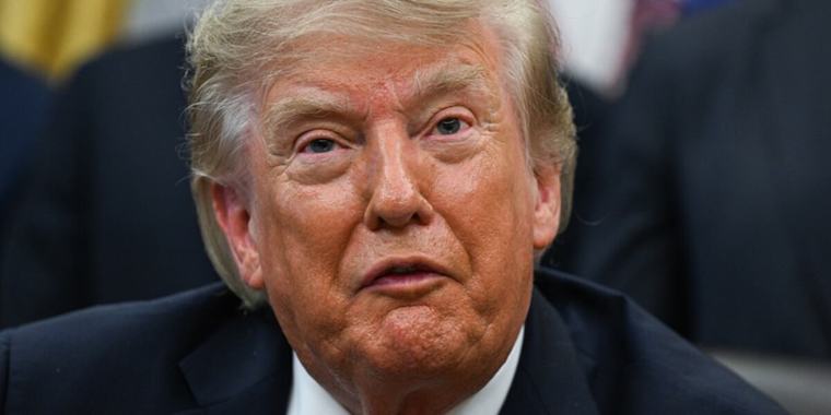 Trump se reúne en privado con ejecutivos petroleros tras acuerdo que le otorgaría a Estados Unidos gran parte de las reservas de crudo de Venezuela