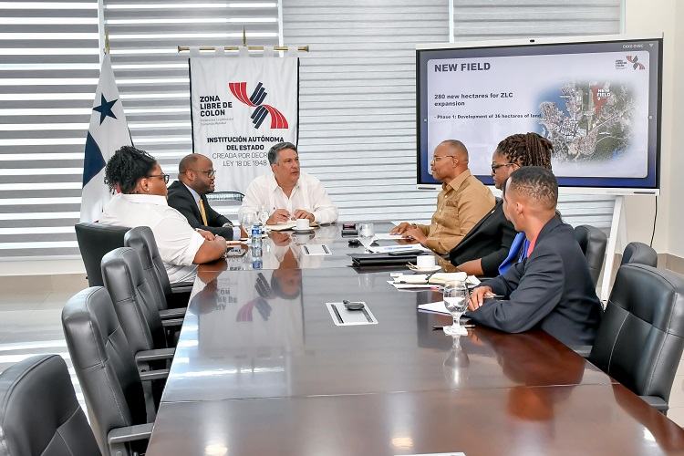Barbados busca reforzar negocios en la Zona Libre de Colón