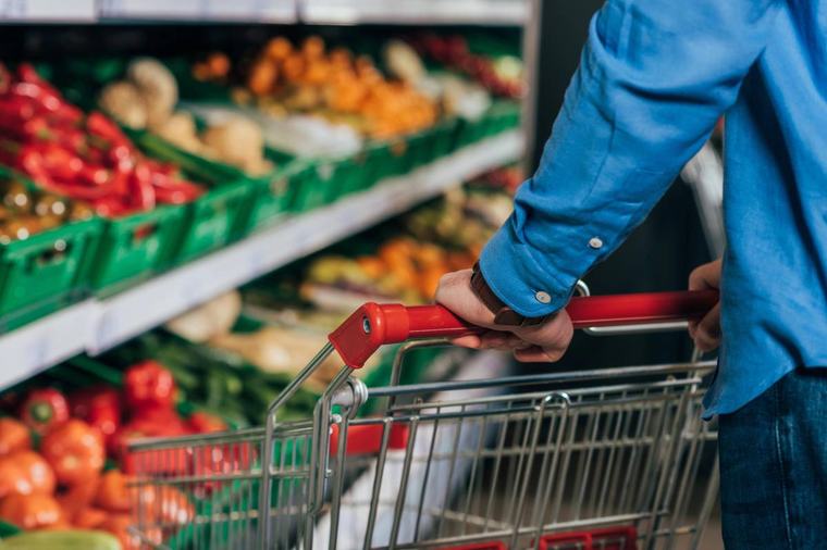 La regulación generó distorsiones severas en el comercio local, tales como subsidios cruzados, el traslado inevitable de costos hacia otros productos no regulados ( Deposit Photo )