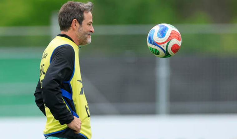 Panamá inicia una nueva etapa con Thomas Christiansen al frente en cuadrangular en Japón