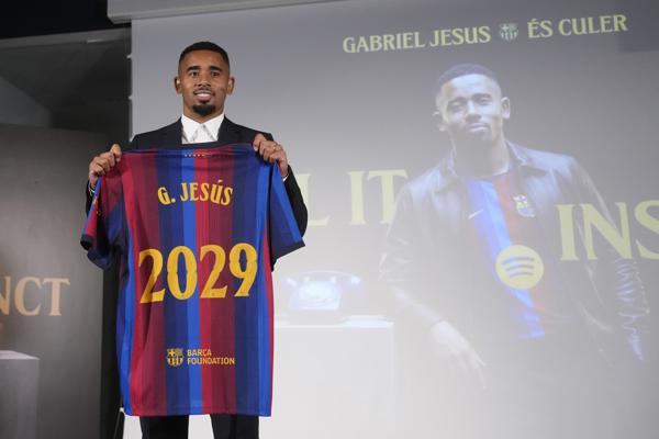 Gabriel Jesús en su presentación con el Barcelona: 'Mi rodilla ya no es un problema; es el pasado'